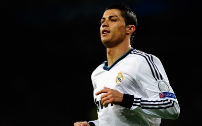 XK体育-伯贝绝杀后指天庆祝